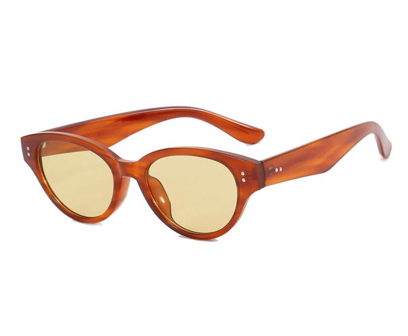 

Vintage Retro Style Women Sun Glass Cat Eye Shape Rivets Decoration Sunglasses For Men High Quality Party Sunglasses