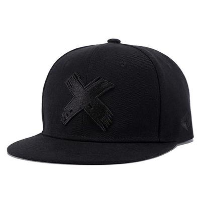 Einfache Polyester Hip-Hop-Hüte Verstellbar Atmungsaktiv Sonnenschutzhut Flacher Rand X-Stickerei Snapback Baseballkappe Vielseitig einsetzbar