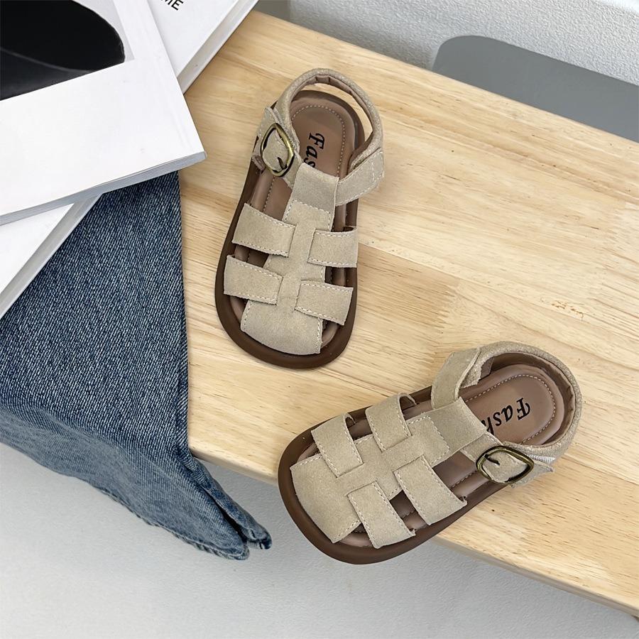 Boy's Shoes - Girls' Hollow-out Retro Anti-slip Soft-soled Sandals for Beach Wear