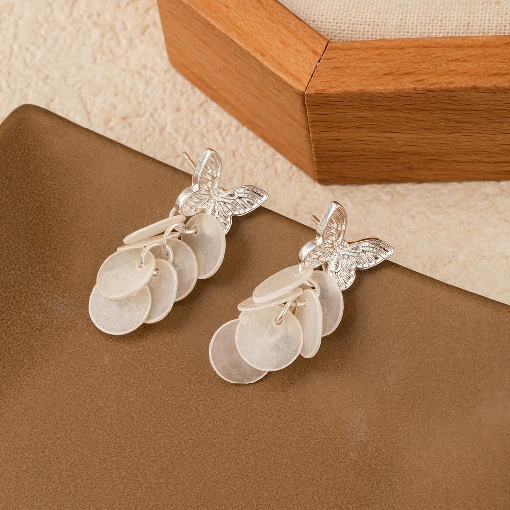 Super Fairy Butterfly Fringed Earrings Women'S Summer Fashion Elegance Temperament Stud Earrings White Earrings