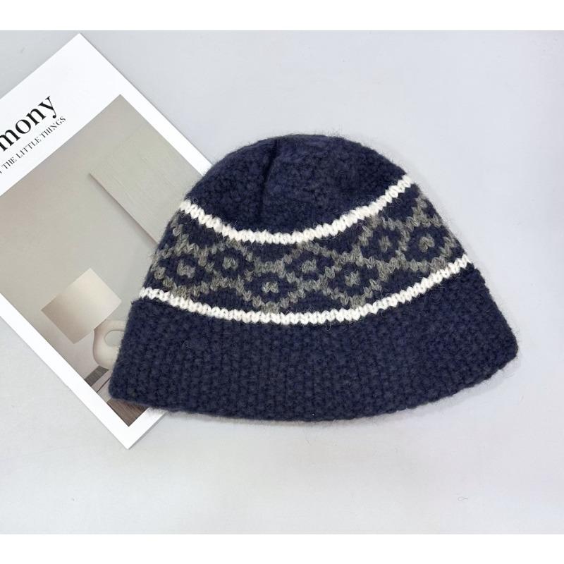 25 Early Autumn New Handwoven Jacquard Knitted Bucket Hat Women Show Face Small Bucket Hat Men and Women