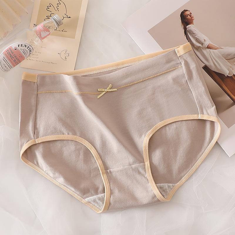Women's Seamless Soft Cotton Briefs Mid-Waist Teen Girls Breathable Cotton Crotch Lightweight Spring Summer Underwear