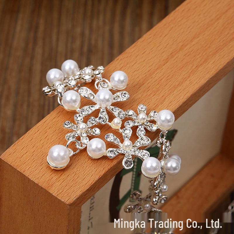 Elegant Pearl and Crystal Jewelry Set: Necklace, Earrings, & Bracelet for Brides