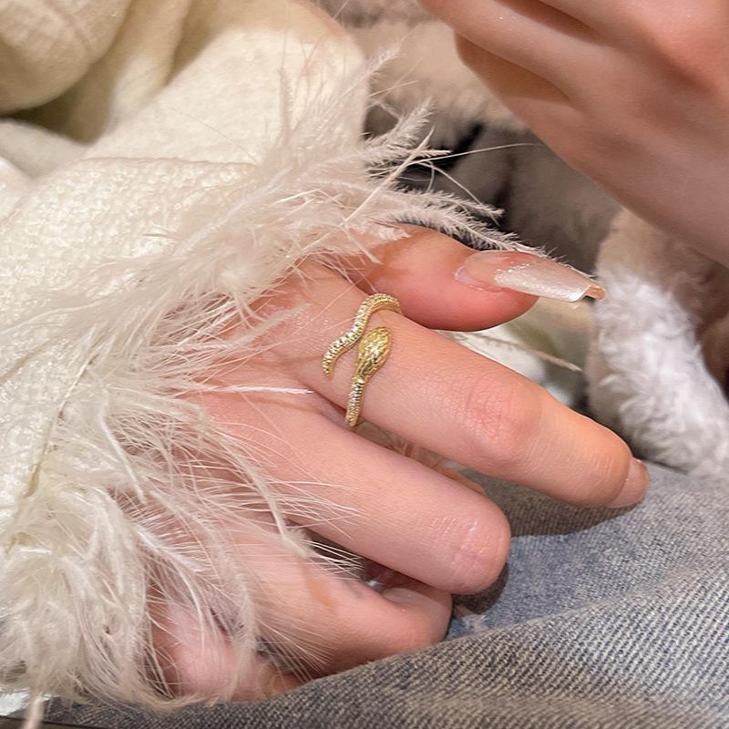 Micro-inlaid zircon snake-shaped open ring for women s niche cold wind index finger ring snake year new jewelry open adjustable