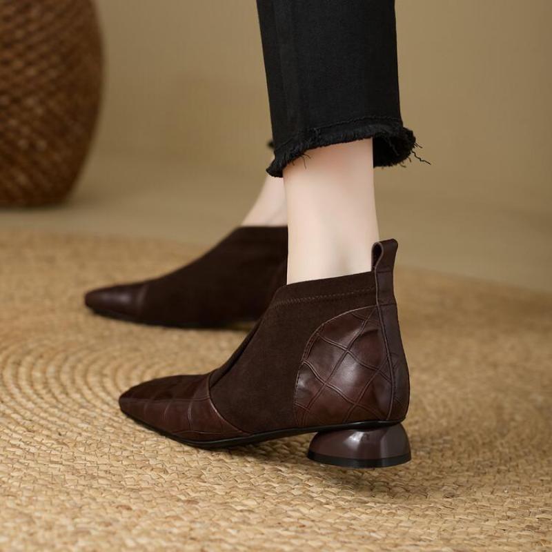 French Soft Bottom Splicing Retro Style Square Head Thick Heel Embossed Leather Surface Short Boots Comfortable 2025 New Versatile Bare Boots
