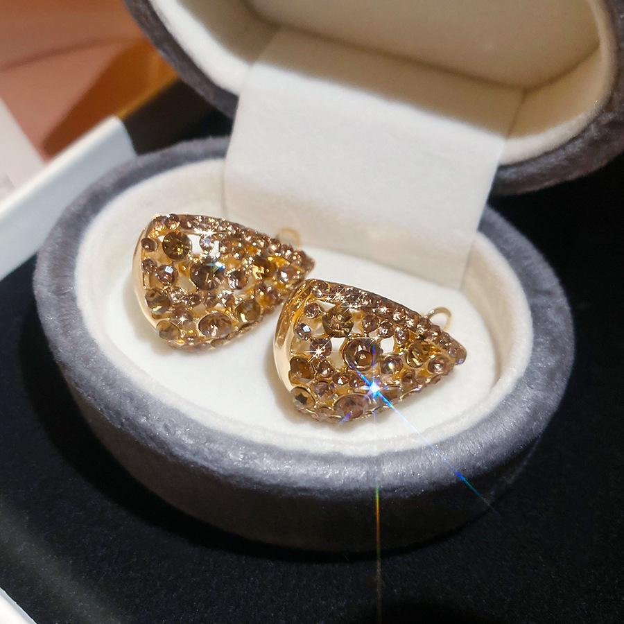 Zircon Irregular Round Pearl Earrings Light Luxury Premium Stud Earrings French Exquisite Versatile Earrings