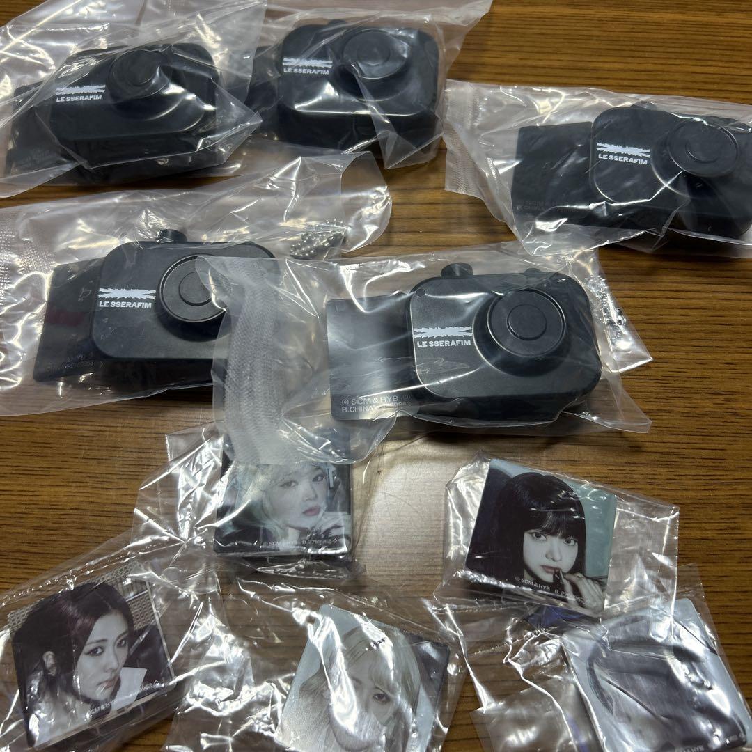 

[Б/У] LE SSERAFIM Акриловый зажим Шарм в негативном стиле камеры Все типы