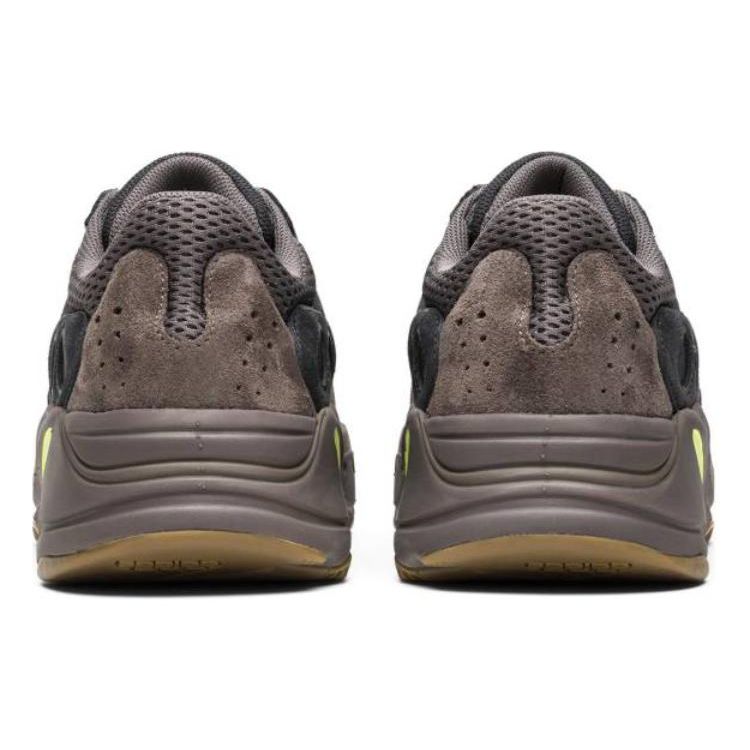 adidas Yeezy Boost 700 Mauve Unisex Sneakers Brown EE9614