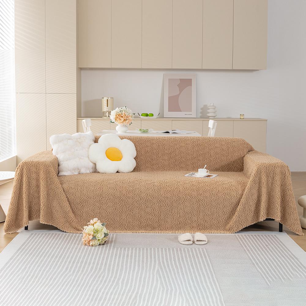 Autumn and Winter Soft Living Room Sofa Towel Creative Caterpillar Comfortable Rose Velvet Home Sofa Towel Solid Color Blanket