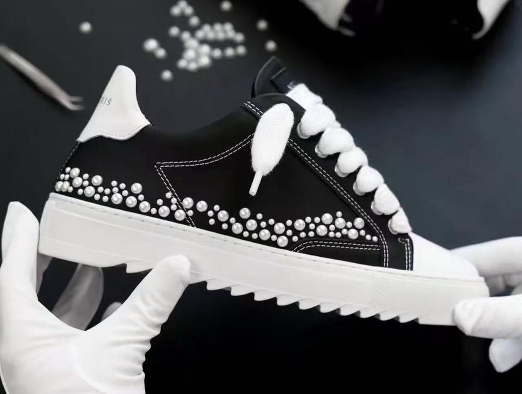 Nové Nízké Trendy Módní Univerzální Zvyšující Výšku Pár Volnočasové Sportovní Malé Bílé Deskové Boty