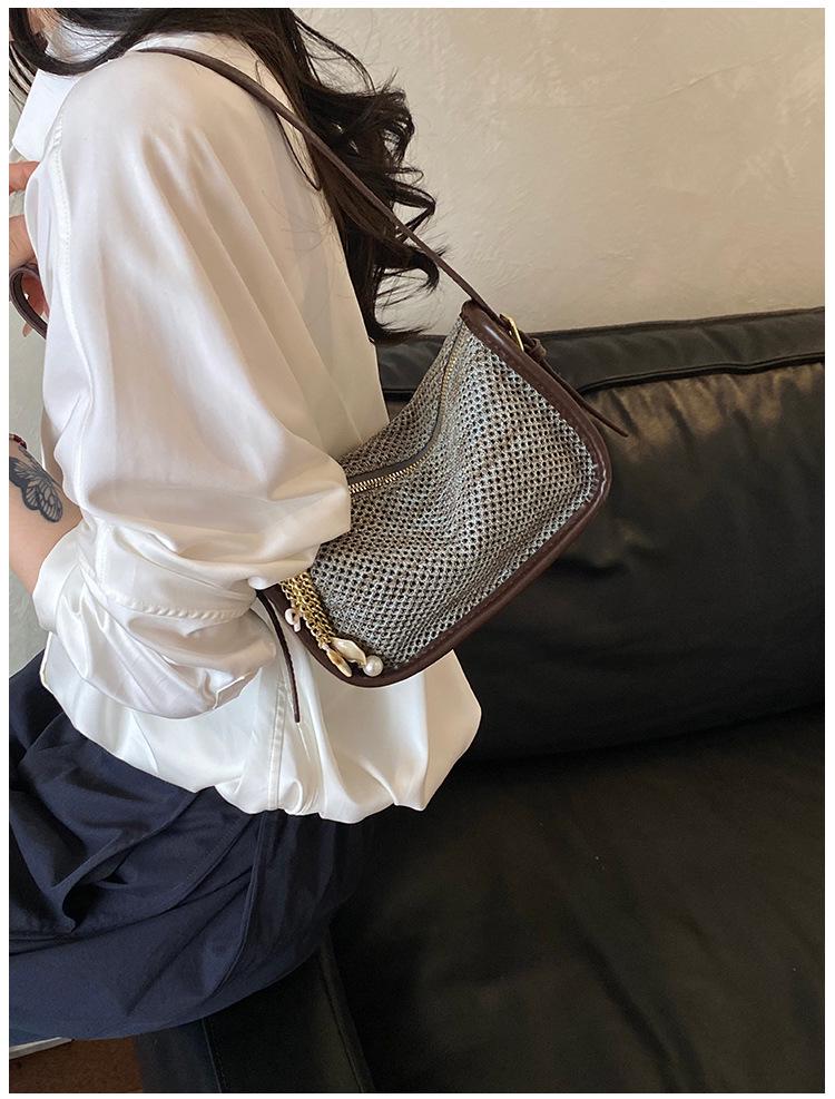Hong Kong Retro Woven Crossbody Bag - Summer 2026 Collection, Women’s Hollow Knit Color Block Single Shoulder Bag