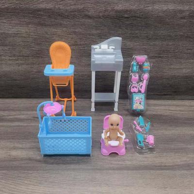 Bebek ve Peluş Oyuncaklar – Oyuncak bebek evleri ve aksesuarları
