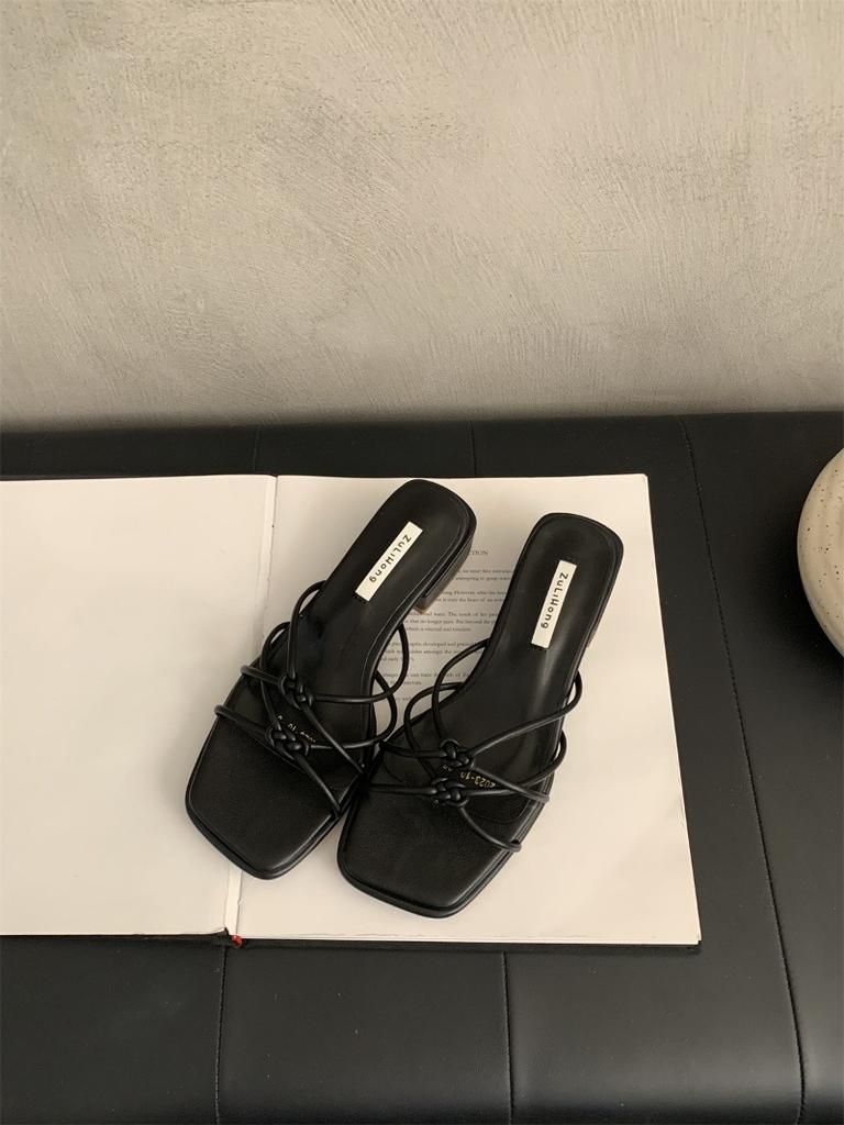 Women's slippers women's summer wear new mid-heeled sandals French temperament gentle fairy style with skirt thick heel sandals