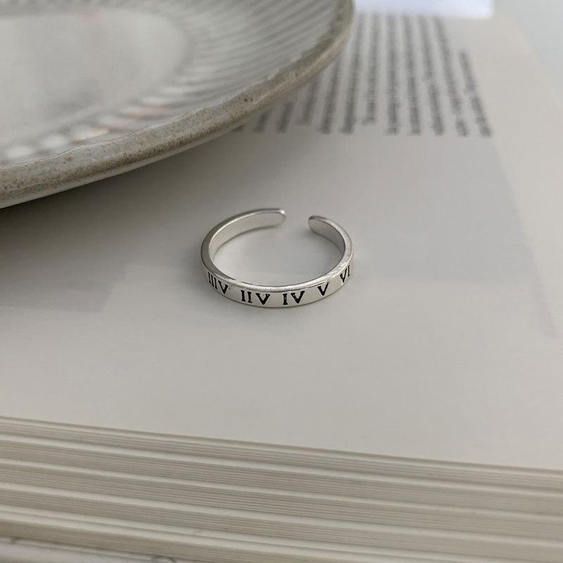 Unique Design Stylish Silver Plated Finger Ring For Women Adjustable And Trendy
