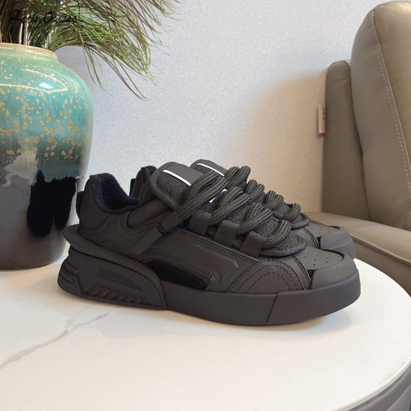 

Женские летние 2023, новые дышащие взрывчатые кроссовки на толстой подошве, маленькие белые спортивные кроссовки на платформе с подъемом на платформе 44