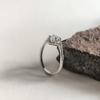 Серебряное кольцо с фианитами, вес изделия 1,88 гр (2207733)