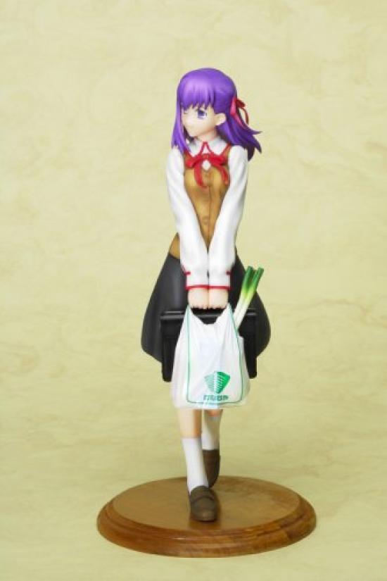 Ataraxia Sakura Matou macht sich für den Abend bereit Skala PVC bemalt fertiggestellt Fate/hollow Ver. (1/6 Produkt)