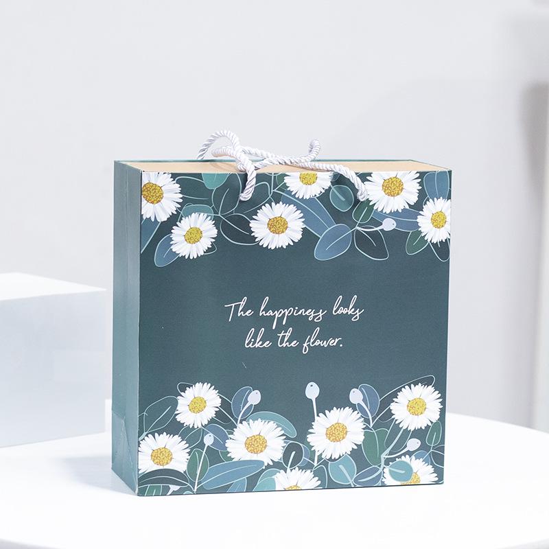 Japanese Handmade Seashell Wind Chime: 19-Line Ornament for Kids' Room, Balcony, Holiday Gifts, or Door Decor.