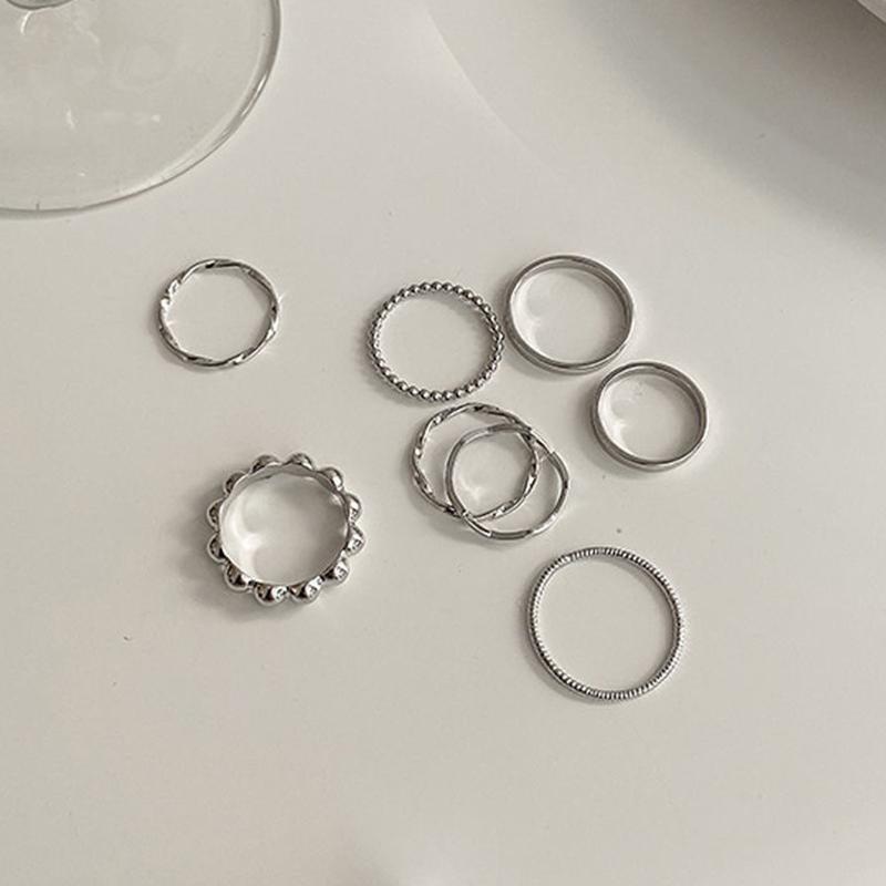 

8Pcs Fashion Zircon Rings Set Hot Selling Metal Hollow Round Opening Women Finger Ring for Girl Lady Party Wedding Gifts
