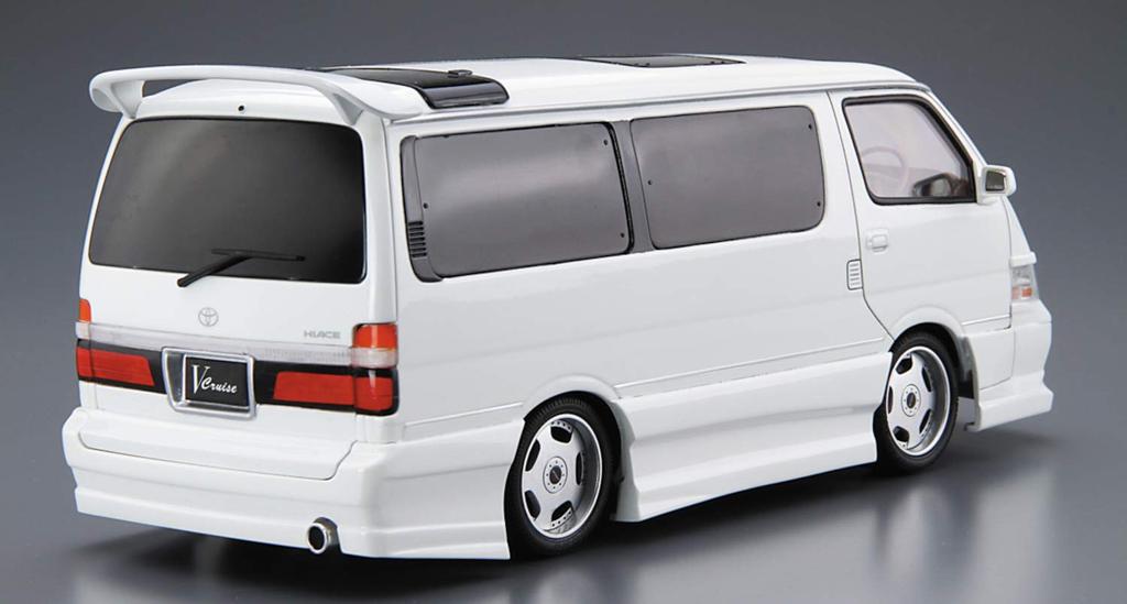 Aoshima Bunka Kyozaisha Vyladěná řada aut Toyota Azmax KZH100 Hiace 1999 Plastikový model 1/24 č.25