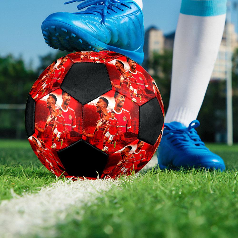 1PZ Cristiano Ronaldo Leggenda taglia 5 pallone da calcio PrahaPallone da Calcio Indoor Colorato Per Tutte le Età Cucito a Macchina PVC Pronto per la Competizione Resistente Alto Rimbalzo