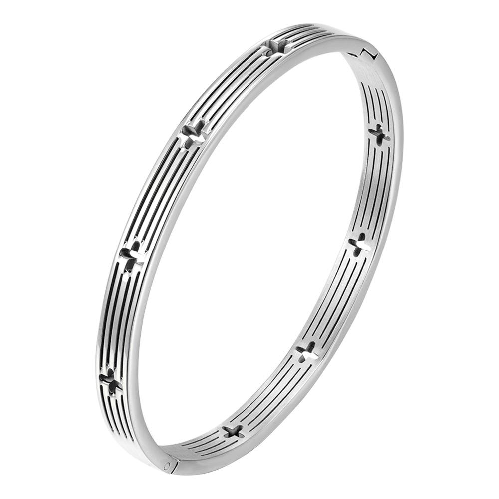 Women s Tri-Color Stainless Steel Hollow Bracelet - Gold, Rose Gold, and Silver