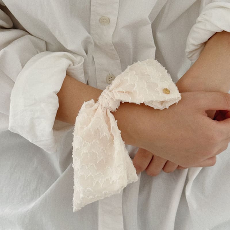 oar Lace Ribbon Tail Scrunchie [Ivory]