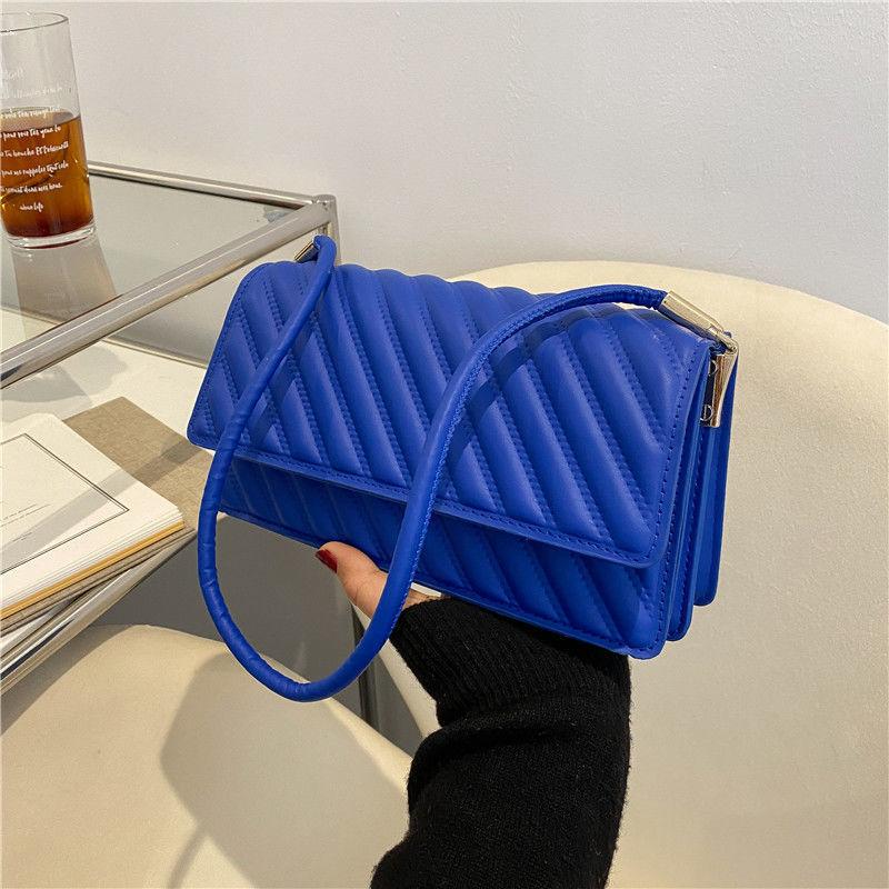 

High-end niche design underarm small square bag women s 2025 new trendy summer versatile foreign style rhombus shoulder bag