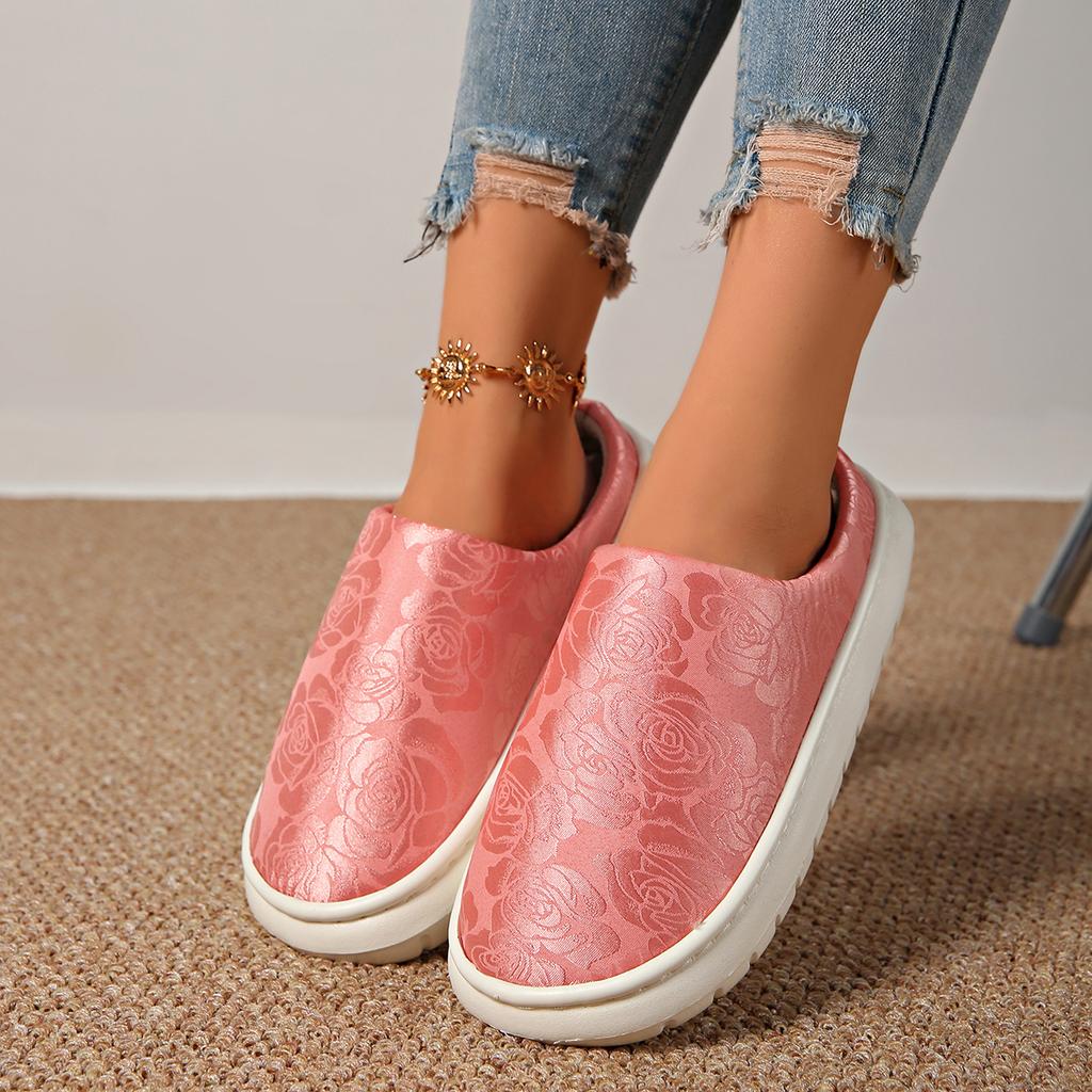 Fashion Slip on Casual Slippers for Men and Women Summer Comfortable Beach Shoes Outdoor Breathable Hollow Mesh Sneakers