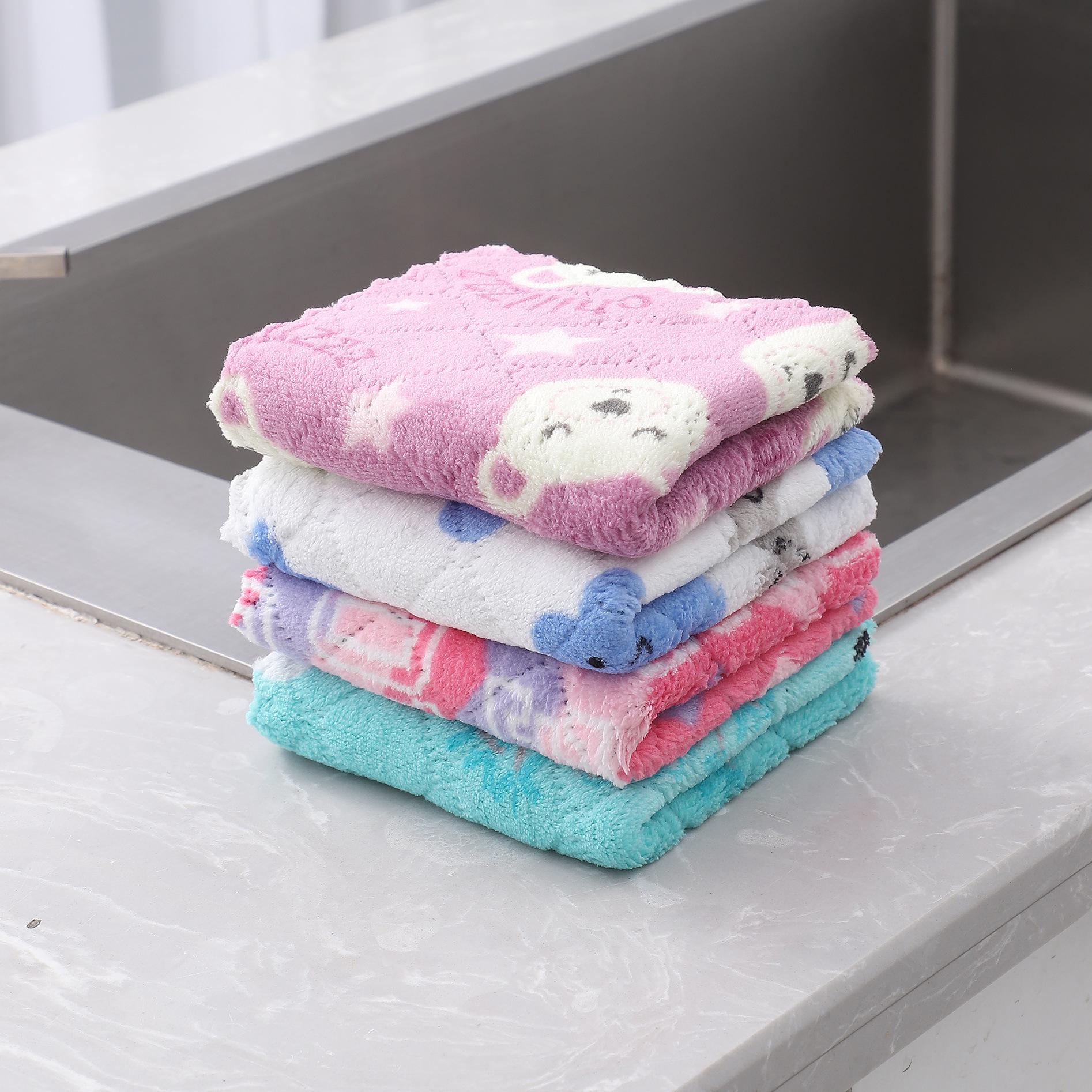 

Двухслойная впитывающая салфетка из кораллового флиса с мультяшным принтом: Густое, Нелипкое Масло, Идеально для Уборки Кухни 15x25cm Cartoon Print 10 Pieces