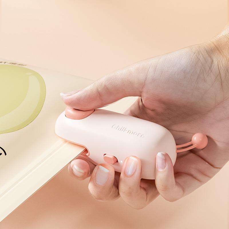 1PC Household Mini Portable Handheld Sealing Machine, Small Sealing Snack Bag Plastic Sealing Machine Heat Sealer