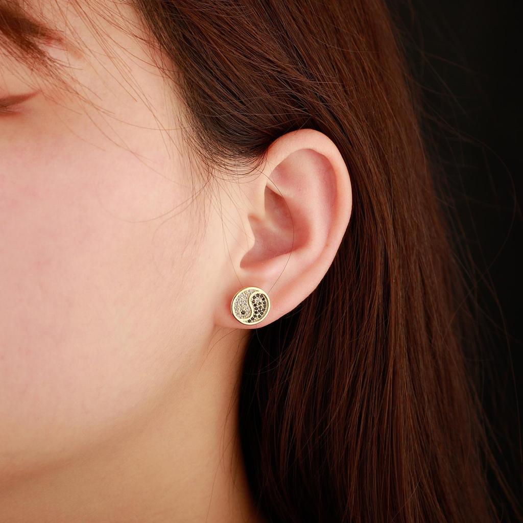 Chinese Style Bagua Black & White Diamond Stud Earrings for Men - Copper Zircon, Trendy European & American Design