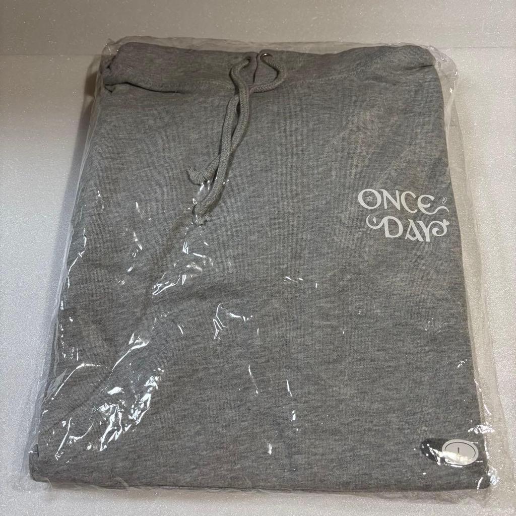 [USED] TWICE ONCE DAY 2022 Hoodie