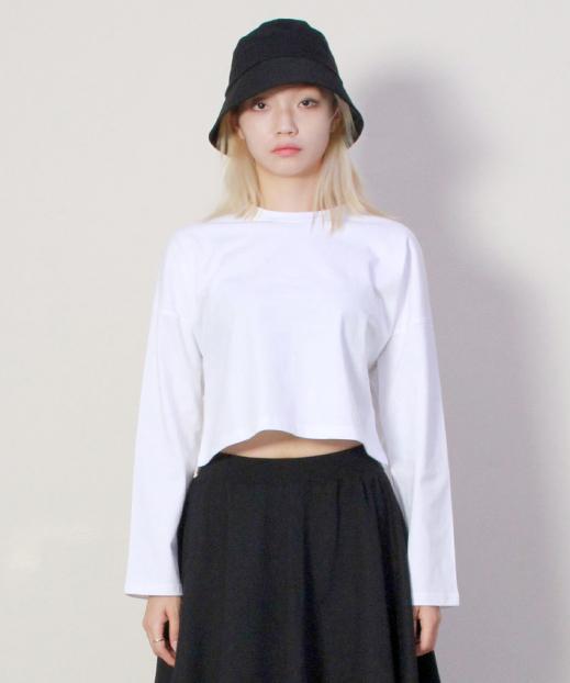 Deumakeu Loose Fit Plain Cropped Long Sleeve T-Shirt White