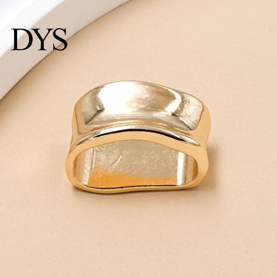 Irregular Curved Scarf Ring Oblate Ring, Geometric Simple Clip, Modern Women Jewelry Holder for Neckerchiefs Scarves Shirts High-end