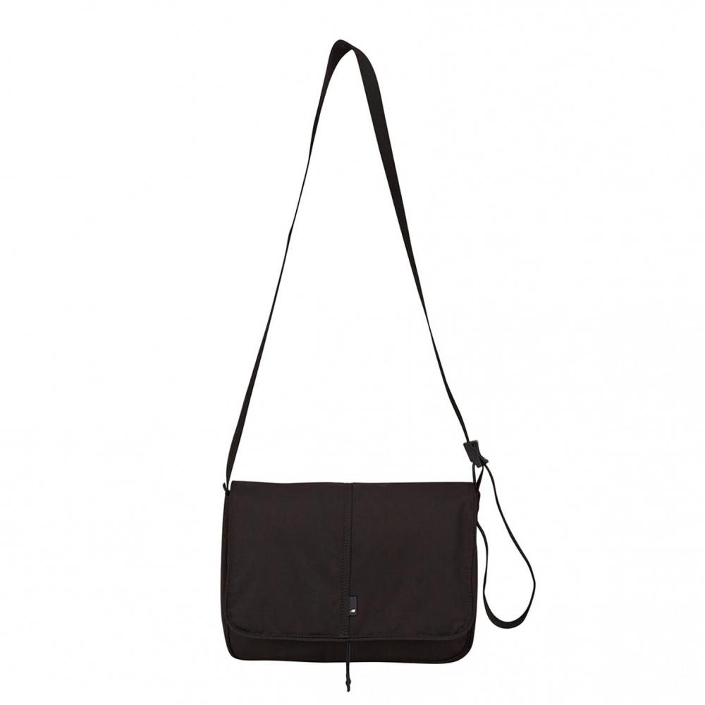 New Balance Padded Cross Bag Black