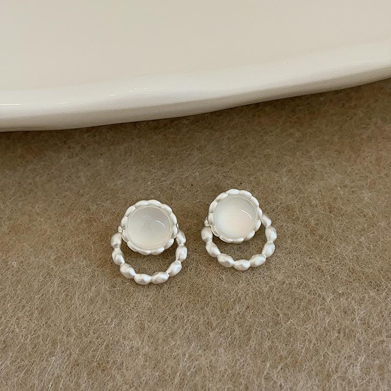 Light Luxury Round Opal Double-Layer Stud Earrings Women'S French Retro Elegant Fashion Unique Personality Versatile Earrings