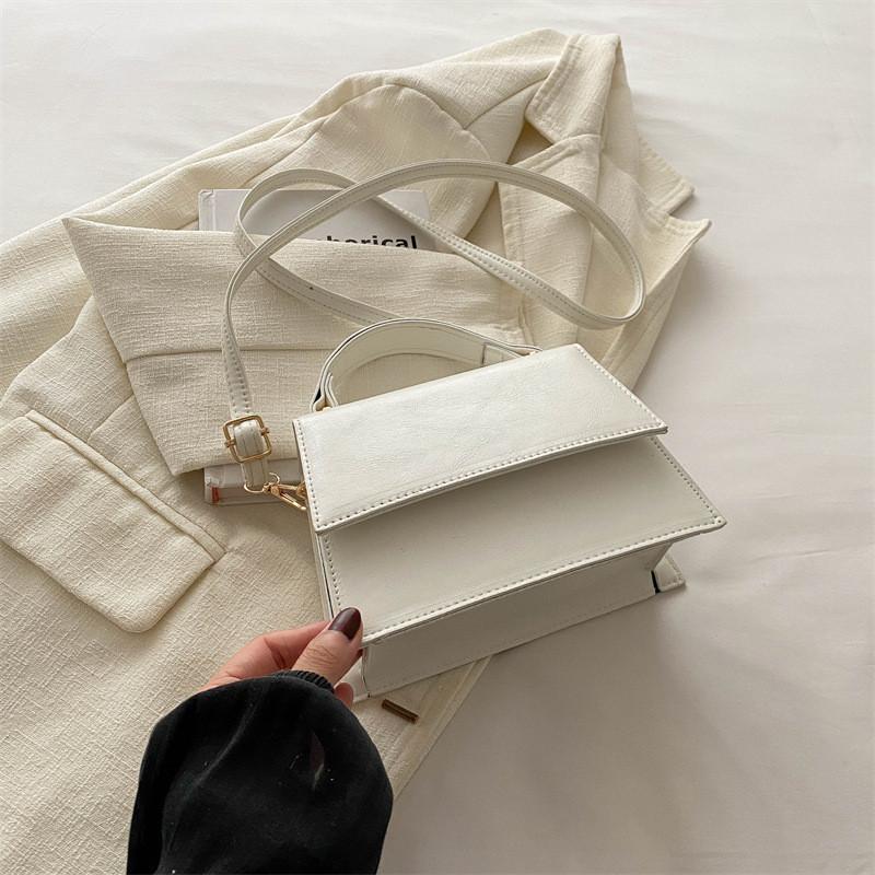 Chic Minimalist Women's Sling Bag Summer 2024 Trendy Pu Leather Square Handbag For Daily Use