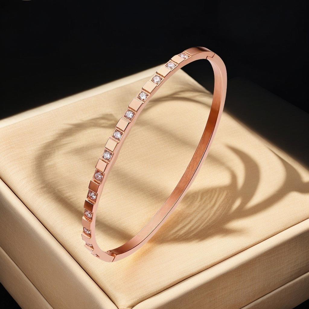 Bracelet Girls Niche Titanium Steel Jewelry Premium Sense Ins Wind Nail Opening Jewelry