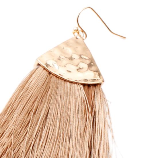 Tolle Tropfenohrringe im besonderen dekorativen Böhmen-Stil