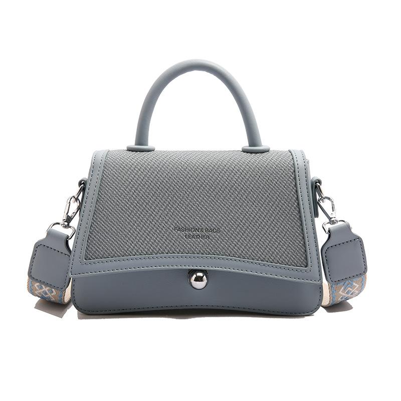 2025 Spring and Summer New Simple Temperament Korean Version Portable Small Square Bag Women's Leisure Commuting Wind Wide Shoulder Strap Messenger Ba