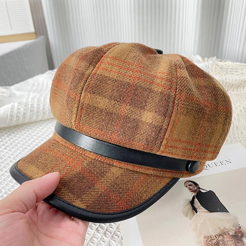 

British Style Retro Plaid Beret Korean Autumn and Winter Versatile Hat for Women Showing Their Faces Little Painter Hat Fashionable Newspaper Hat average size