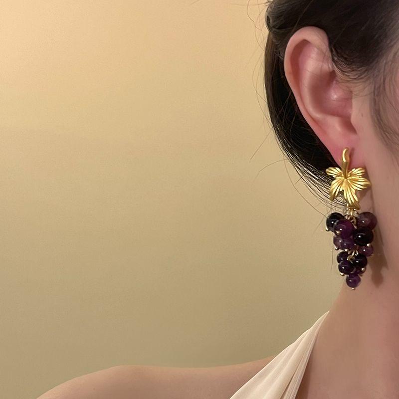 Boucles d'oreilles longues en argent 925 style vintage grappe de raisin violet - Nouveau design rétro 2025