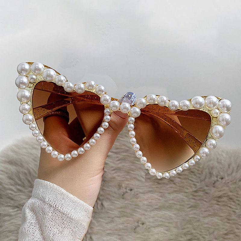 Heart Shape Large Frame with Pearl Sunglasses Women Men Fashion Sun Glasses Shades Vintage Retro UV400 Eyewear for Female