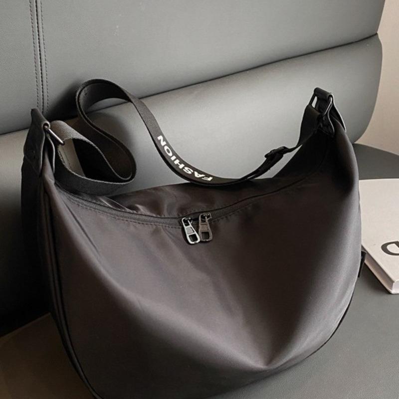 Waterproof Oxford Cloth Large-capacity Dumpling Bag Messenger Bag Women's Niche New Versatile Leisure Sports Style Shoulder Bag Tide