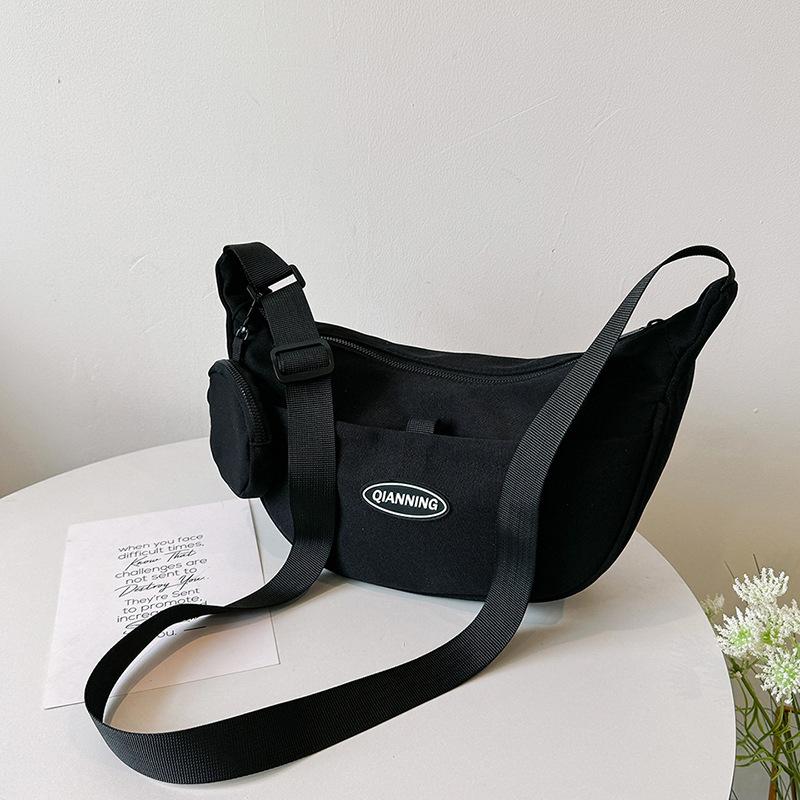 Trend versatile dumplings diagonal span bag niche sports leisure couple bag men's and women's shoulder bag personalized messenger bag