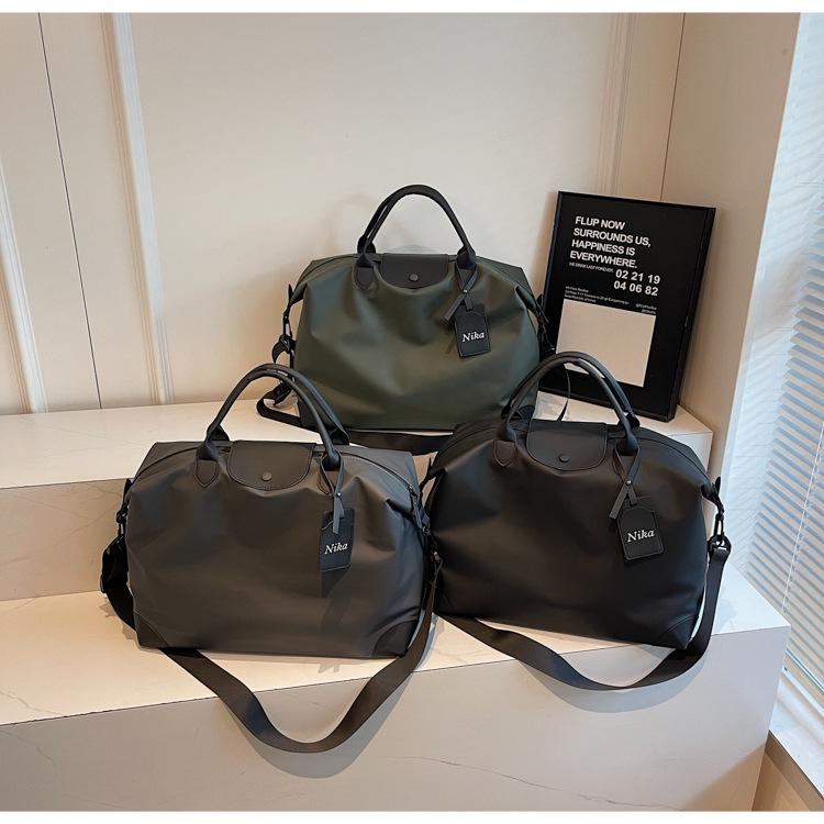 Expandable Lightweight Multi-Purpose Travel & Sports Bag