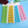 14 Cell Silicone Ice Cube Making Tool with Lid