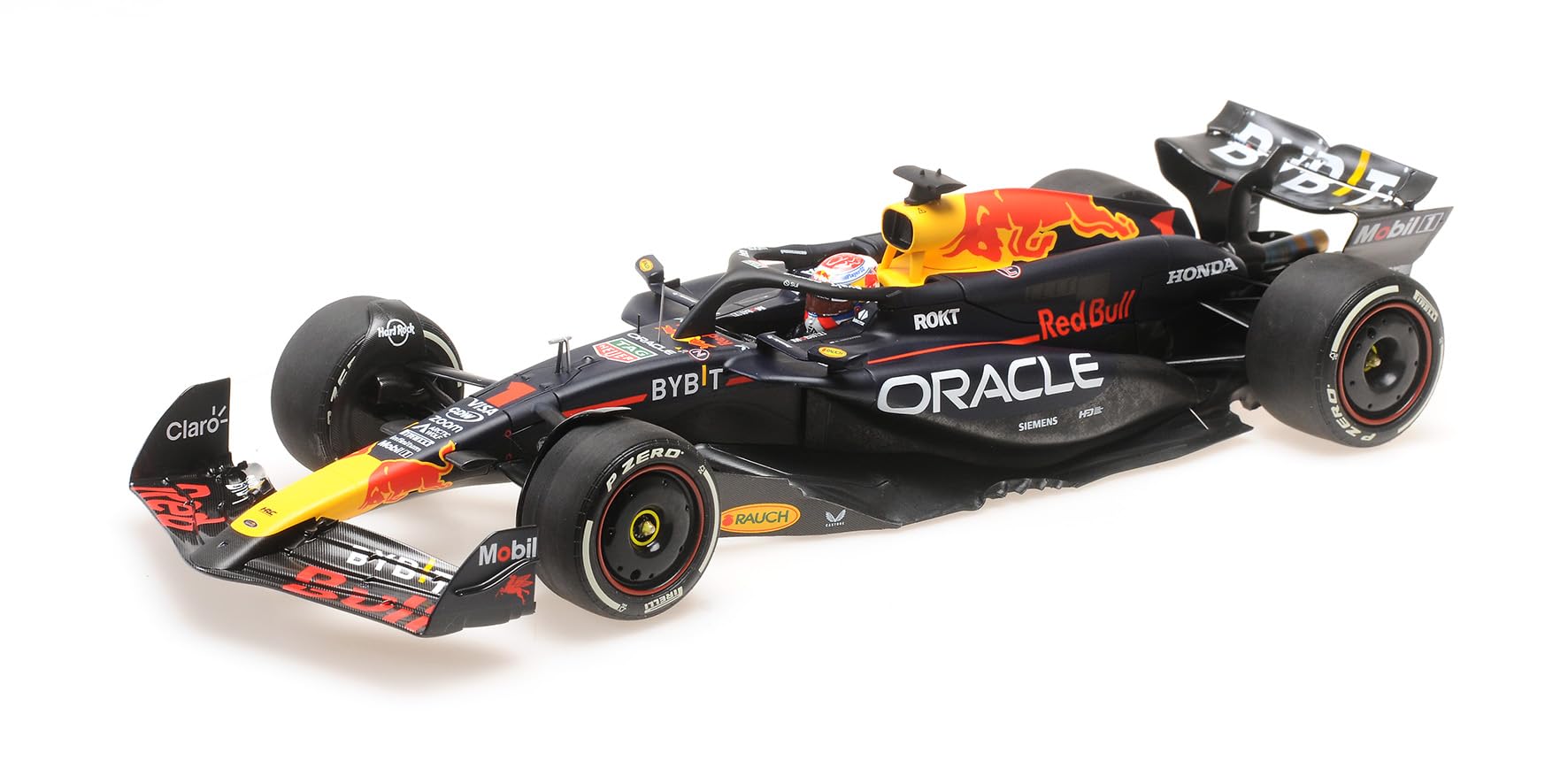 

Minichamps 110240101 Red Bull Racing RB20 Макс Ферстаппен Победитель Гран-при Бахрейна Чемпион мира 2024 Масштабная миниатюрная коллекционная машина - - 1/18 -