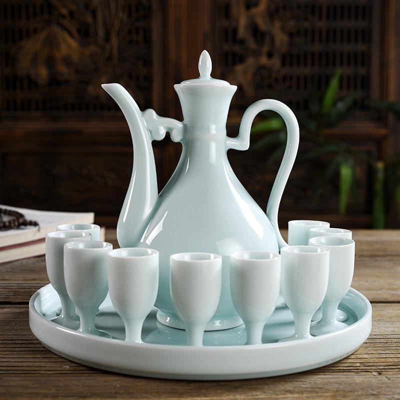 Baijiu Decanter & Ceramic Wine Glass Set with Gift Box